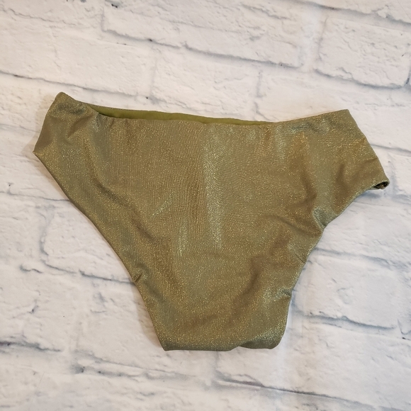 Leonisa size Small - Picture 2 of 8